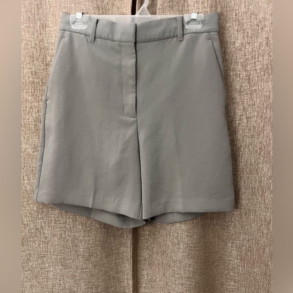 Wilfred Light Gray Women's Bermudas